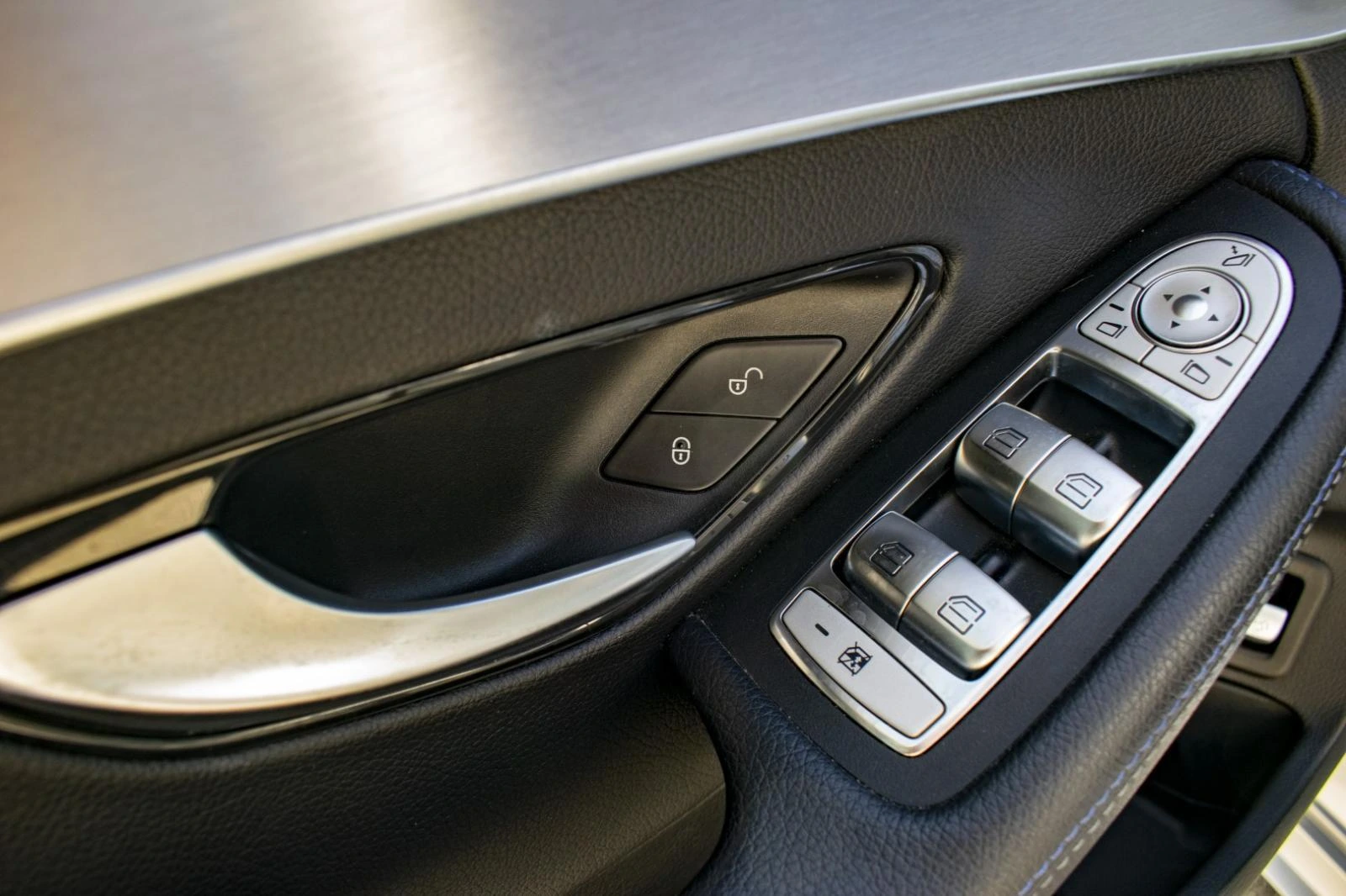 Mercedes-Benz C 300 de AMG Line Night Edition Station 19