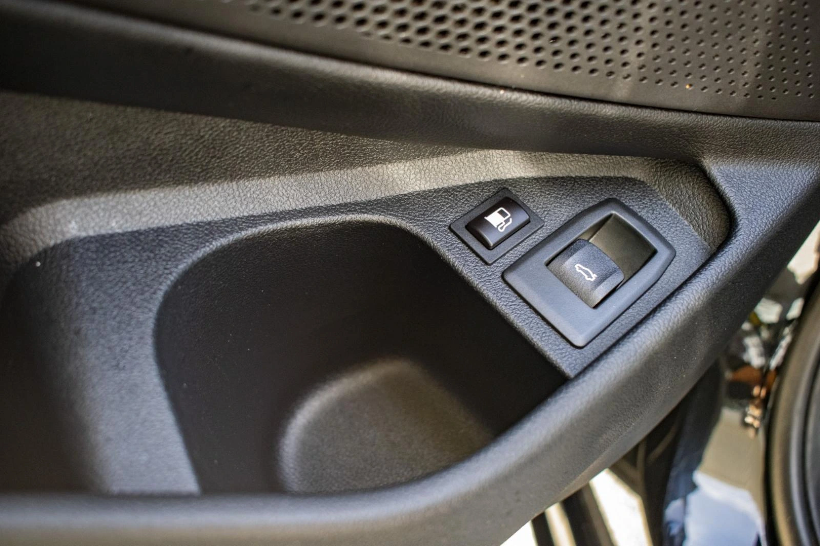 BMW 320 e Touring Auto 21
