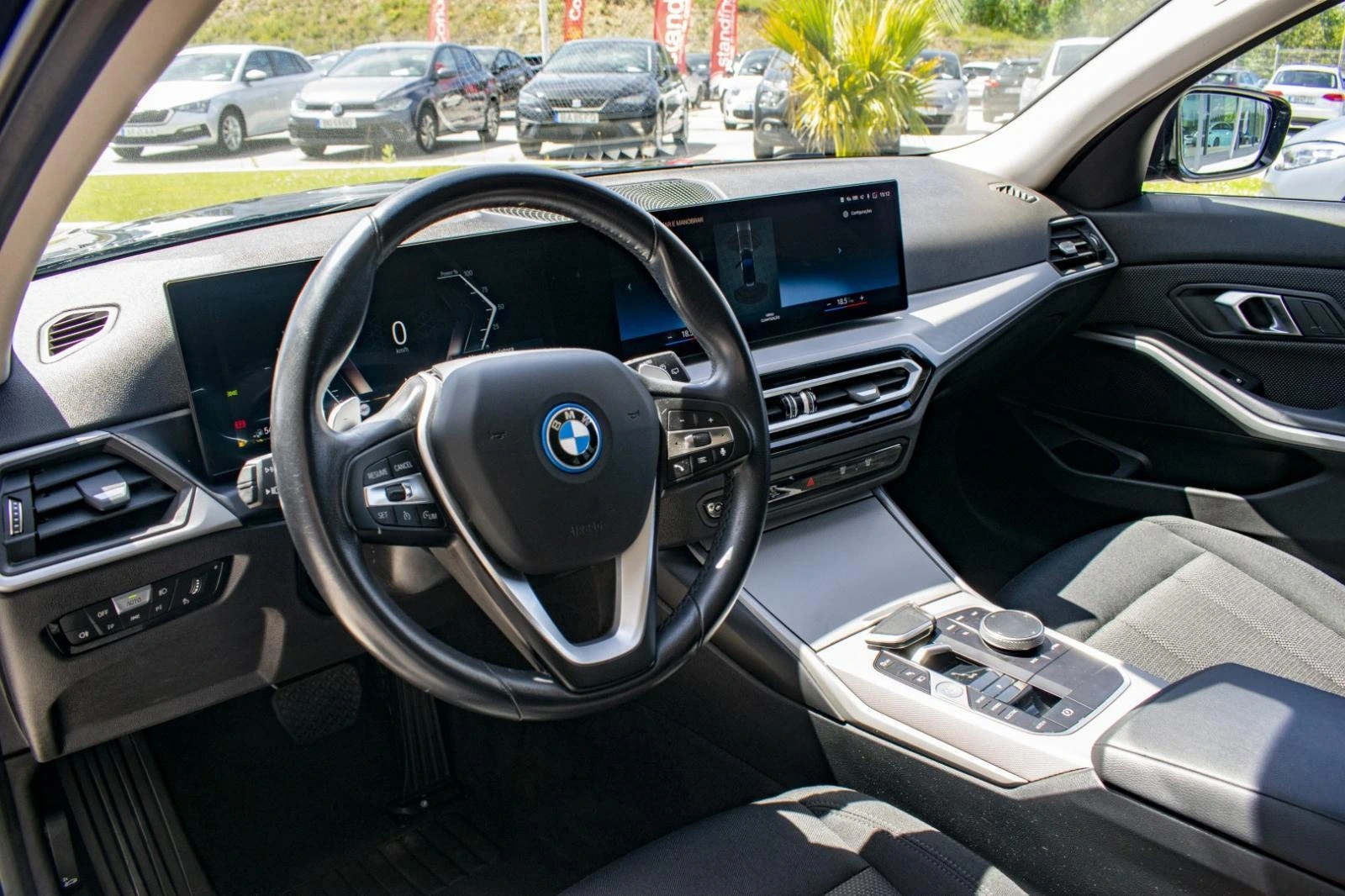 BMW 320 e Touring Auto 22