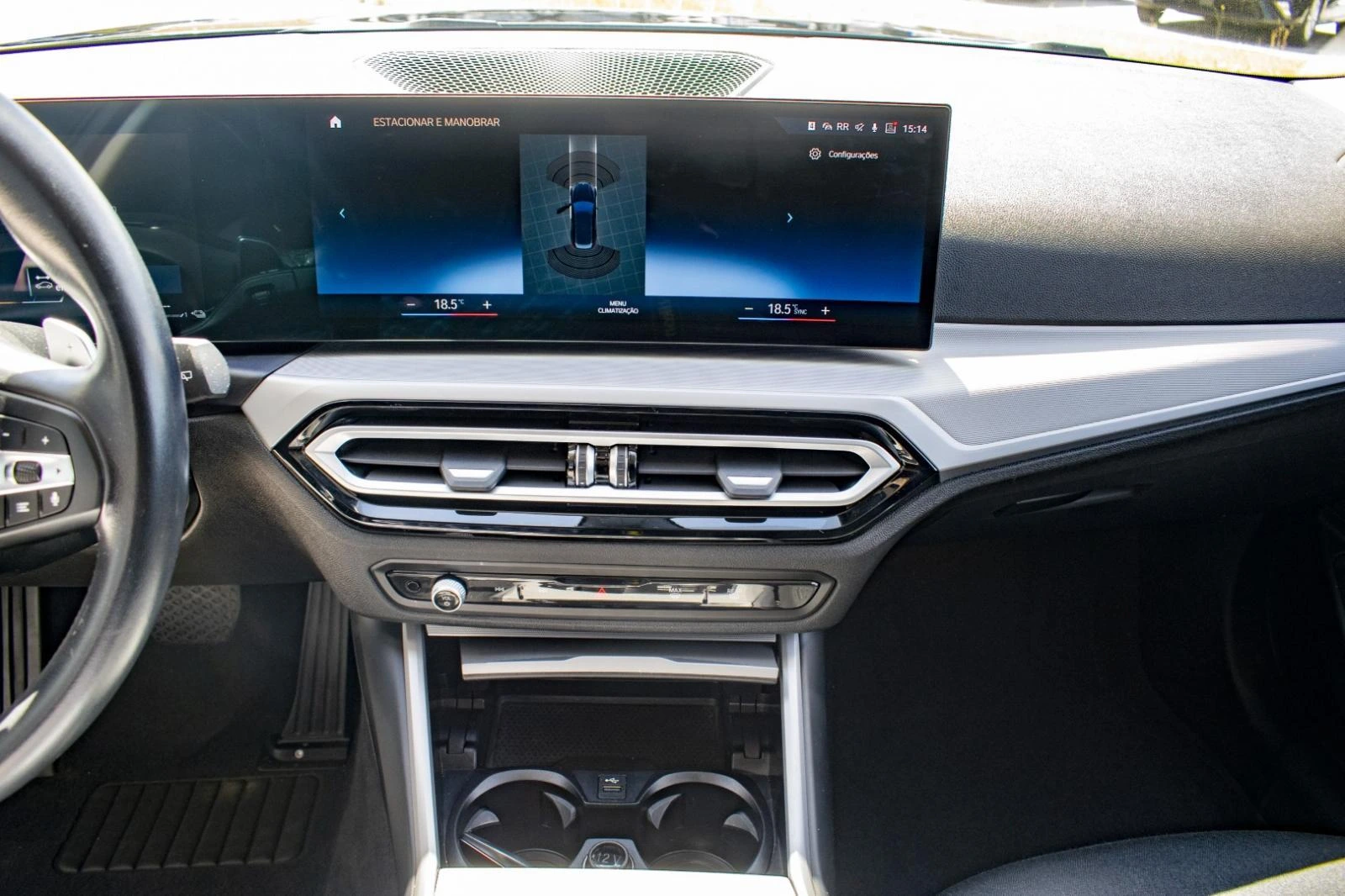 BMW 320 e Touring Auto 32