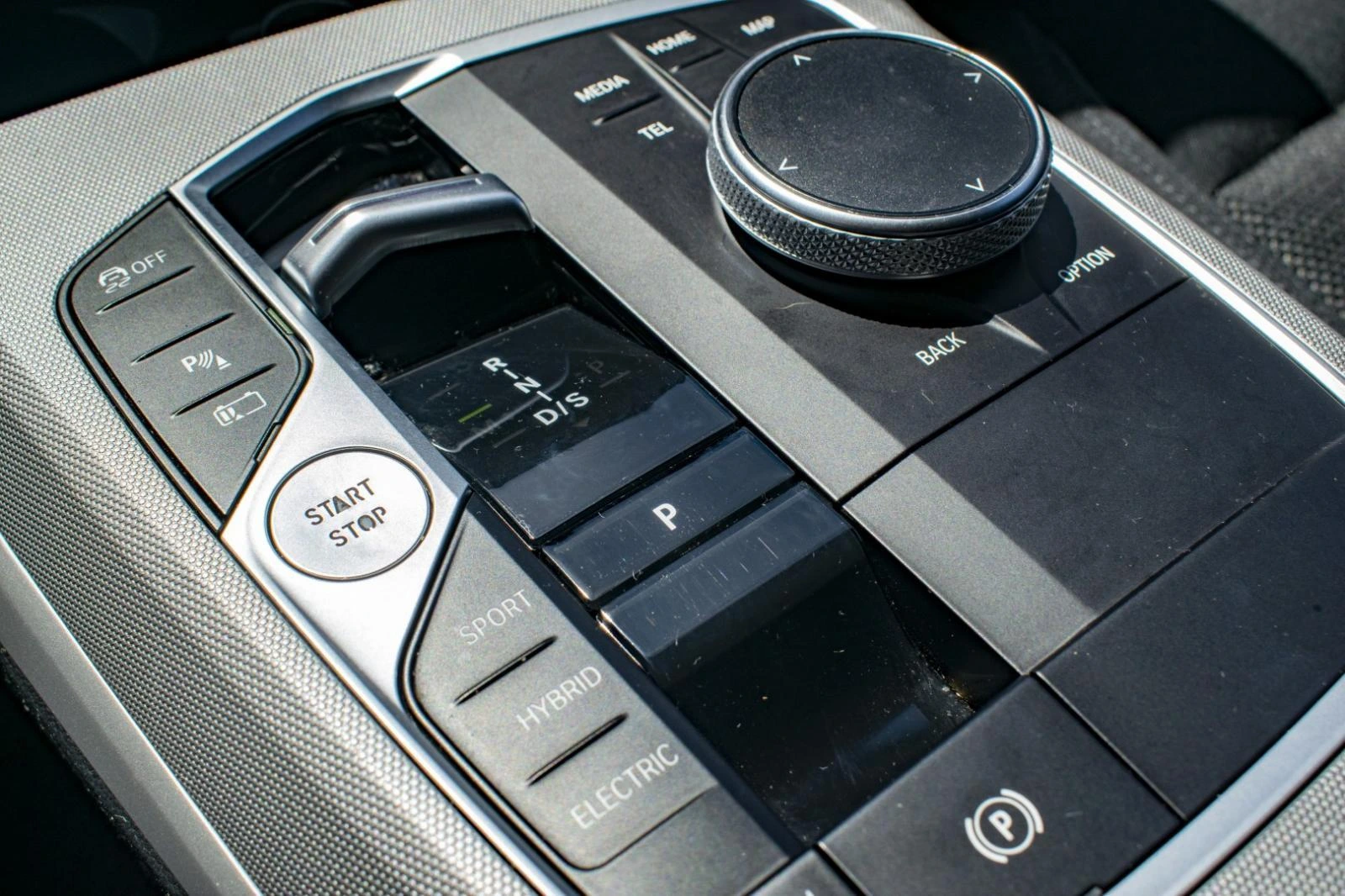 BMW 320 e Touring Auto 38
