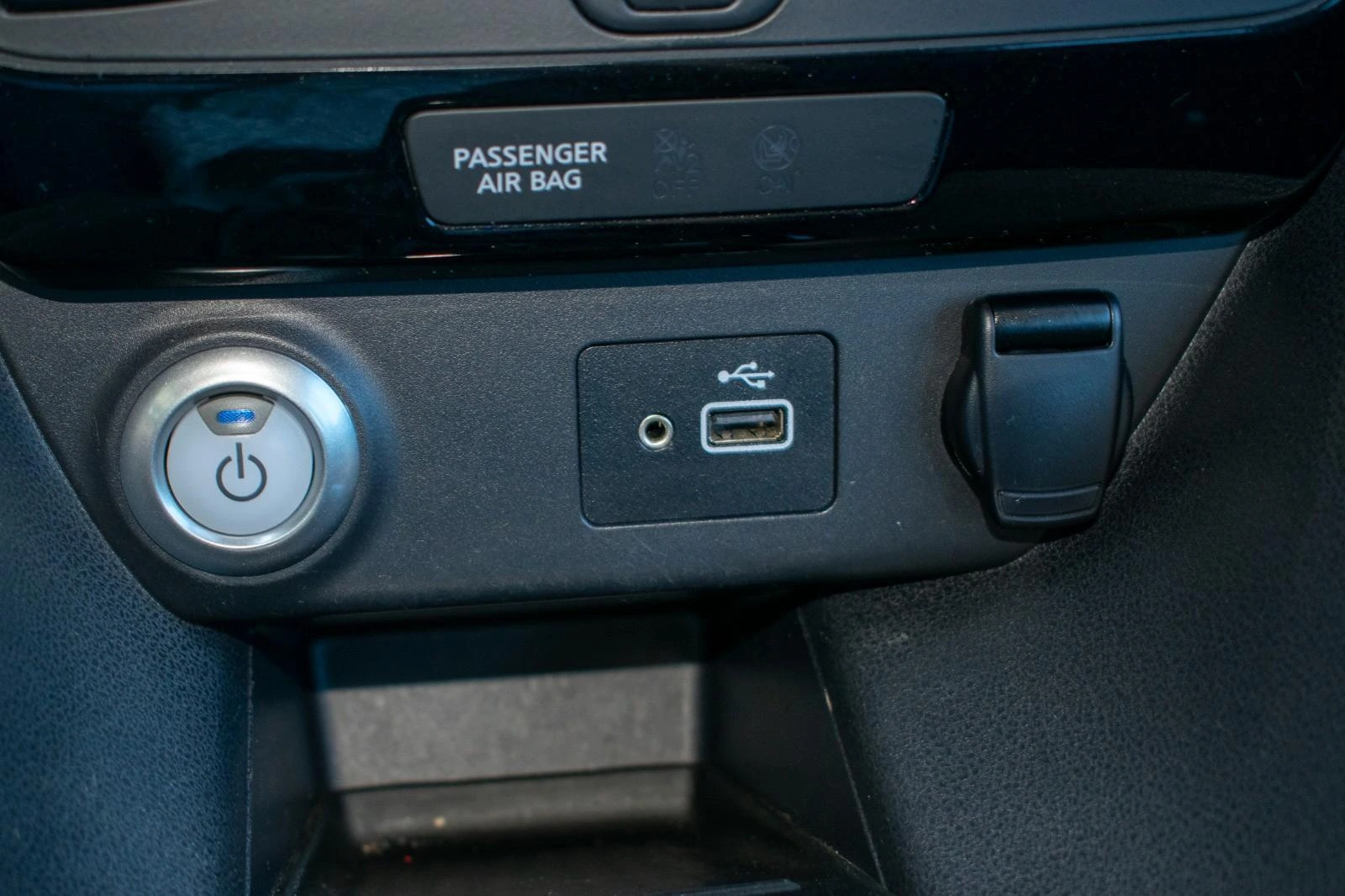 Nissan Leaf Acenta 40kWh 35