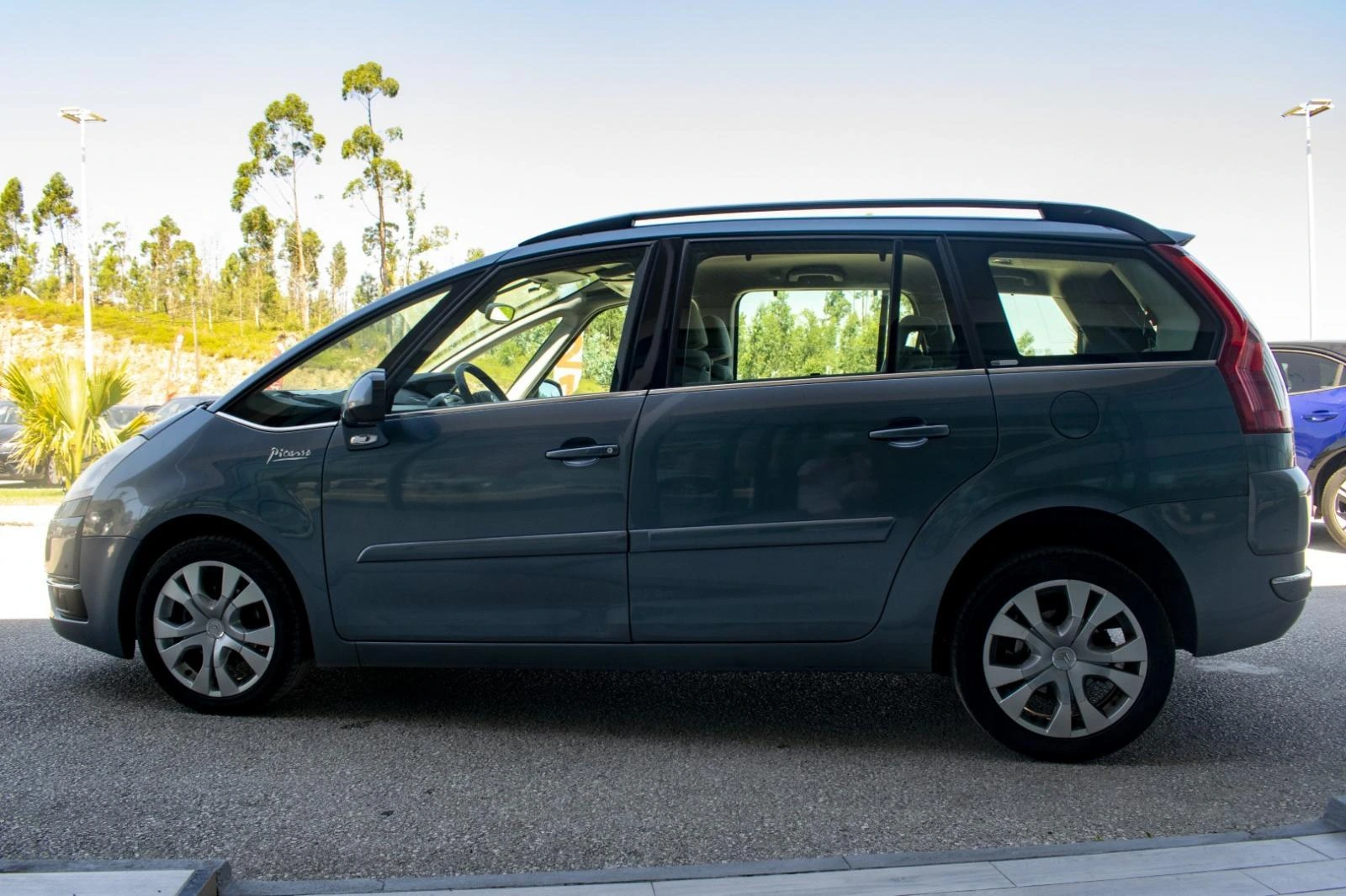 Citroen C4 Picasso Outro 4