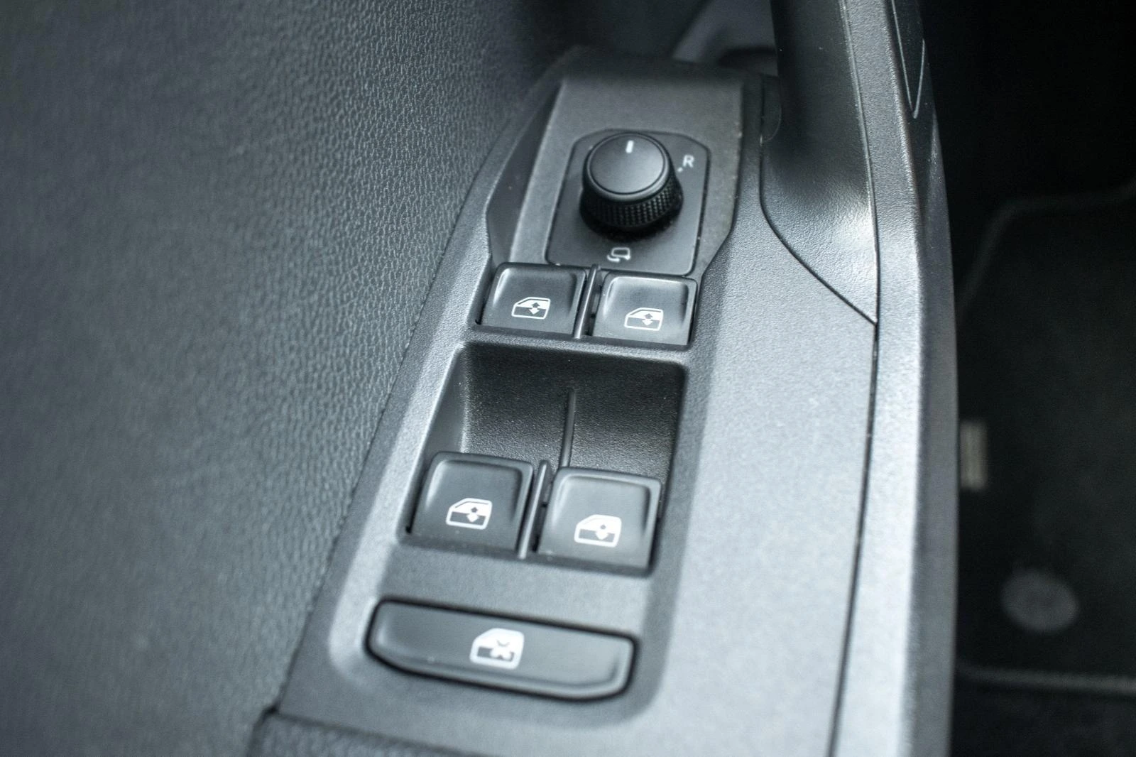 SEAT Arona 1.0 TSI Style DSG Garantia de fábrica 23