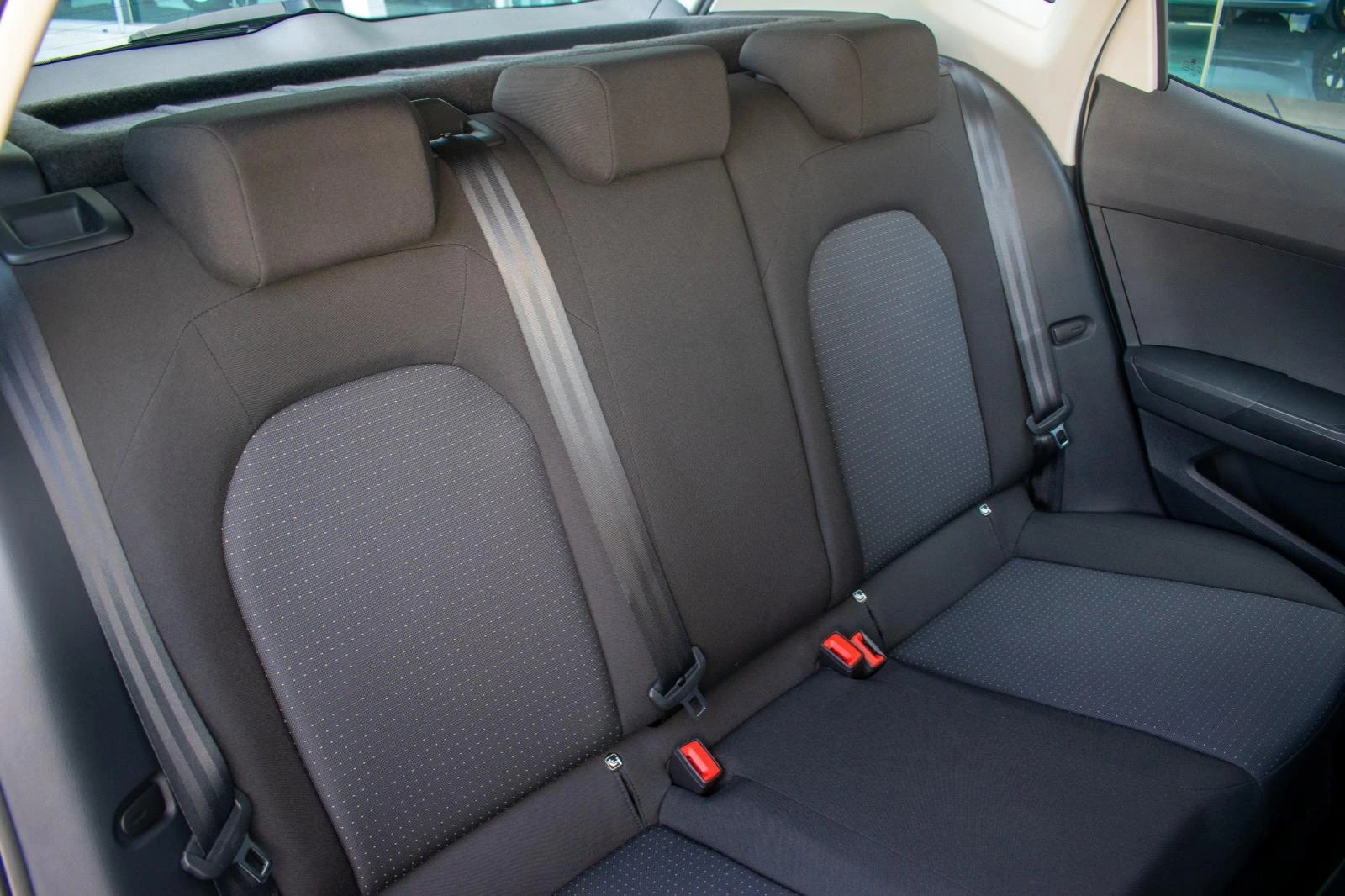 SEAT Arona 1.0 TSI Style DSG Garantia de fábrica 38