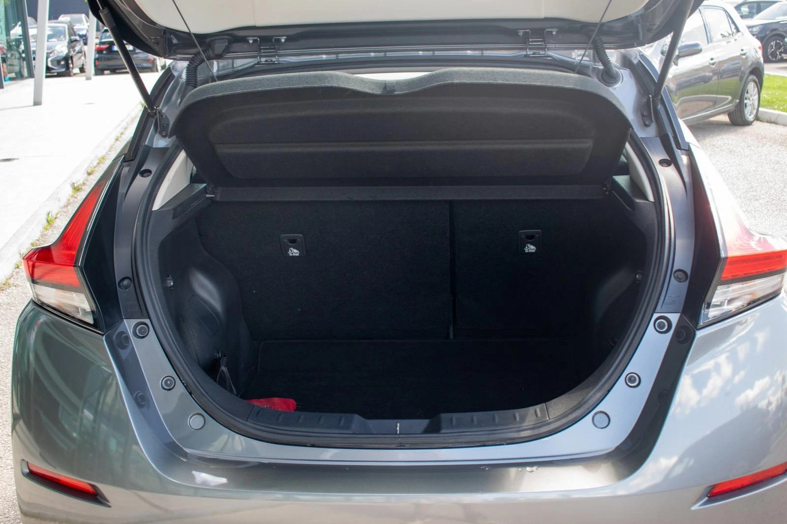 Nissan Leaf Acenta 40KWh 14