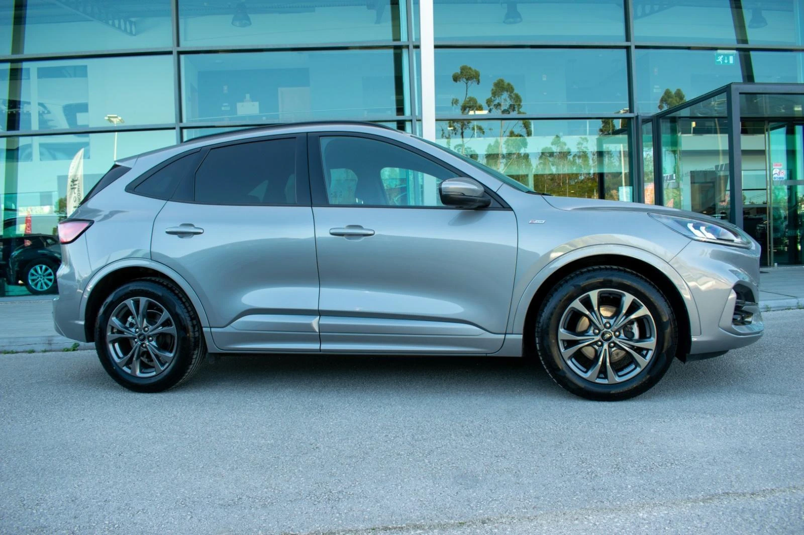 Ford Kuga 1.5 EcoBoost ST-Line 8