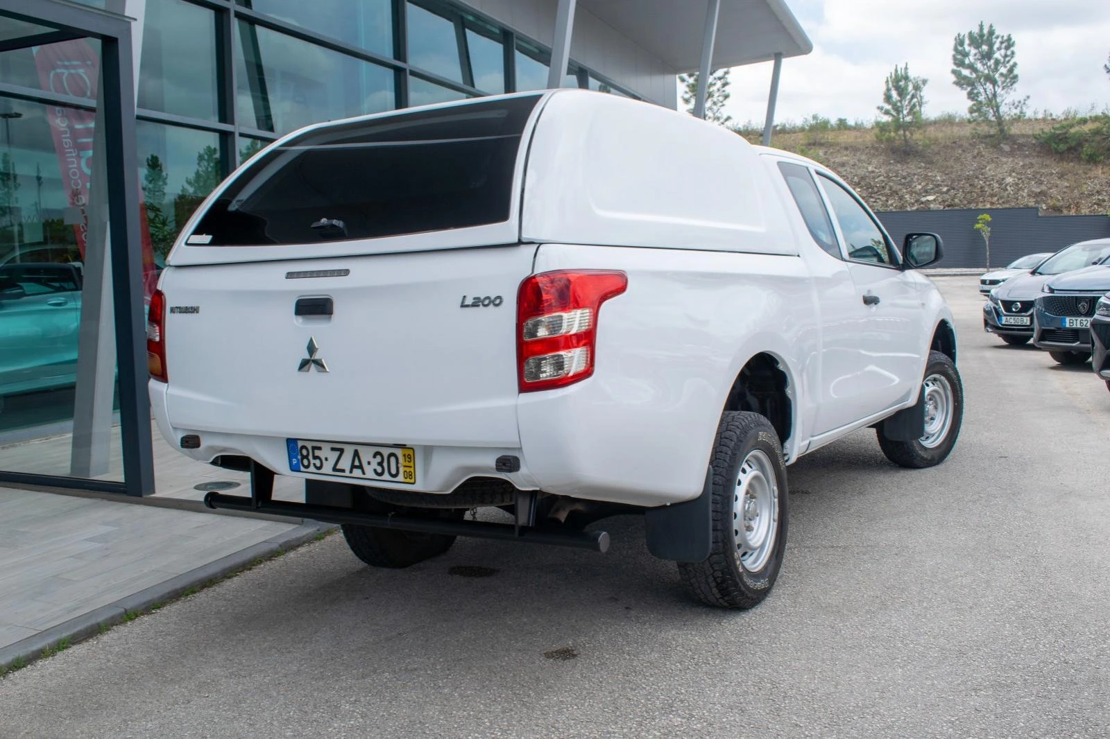 Mitsubishi L200 2.4 DI-D 4WD 7