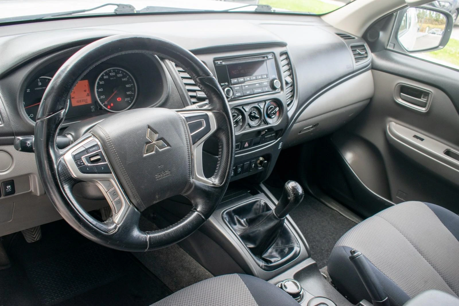 Mitsubishi L200 2.4 DI-D 4WD 17