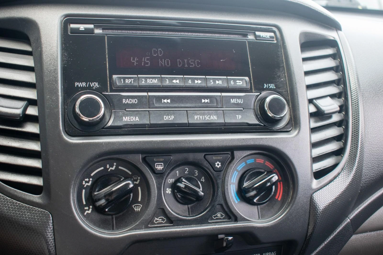 Mitsubishi L200 2.4 DI-D 4WD 29