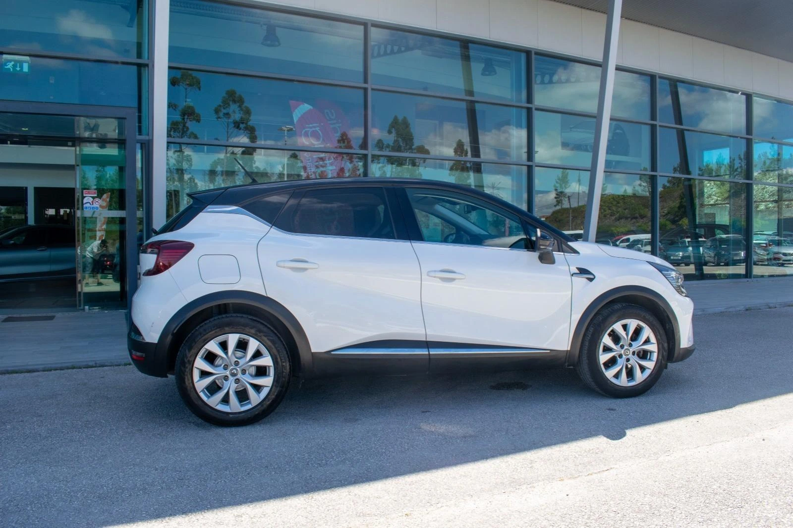 Renault Captur 1.0 TCe Exclusive 8