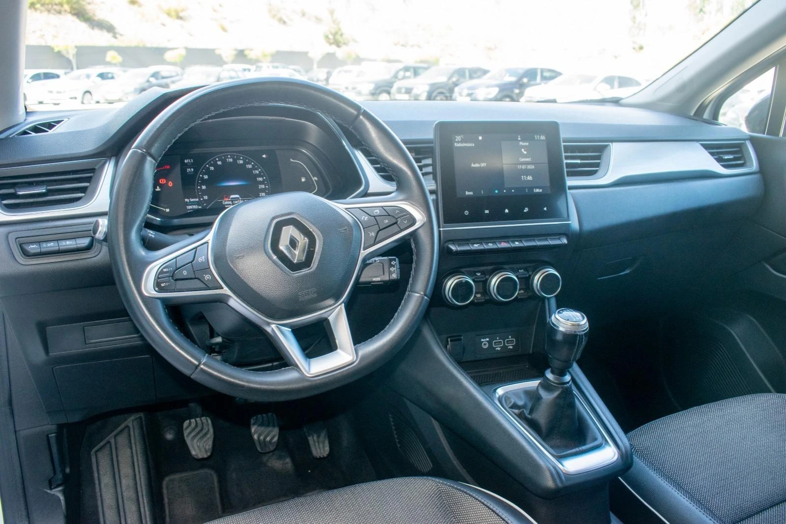 Renault Captur 1.0 TCe Exclusive 10