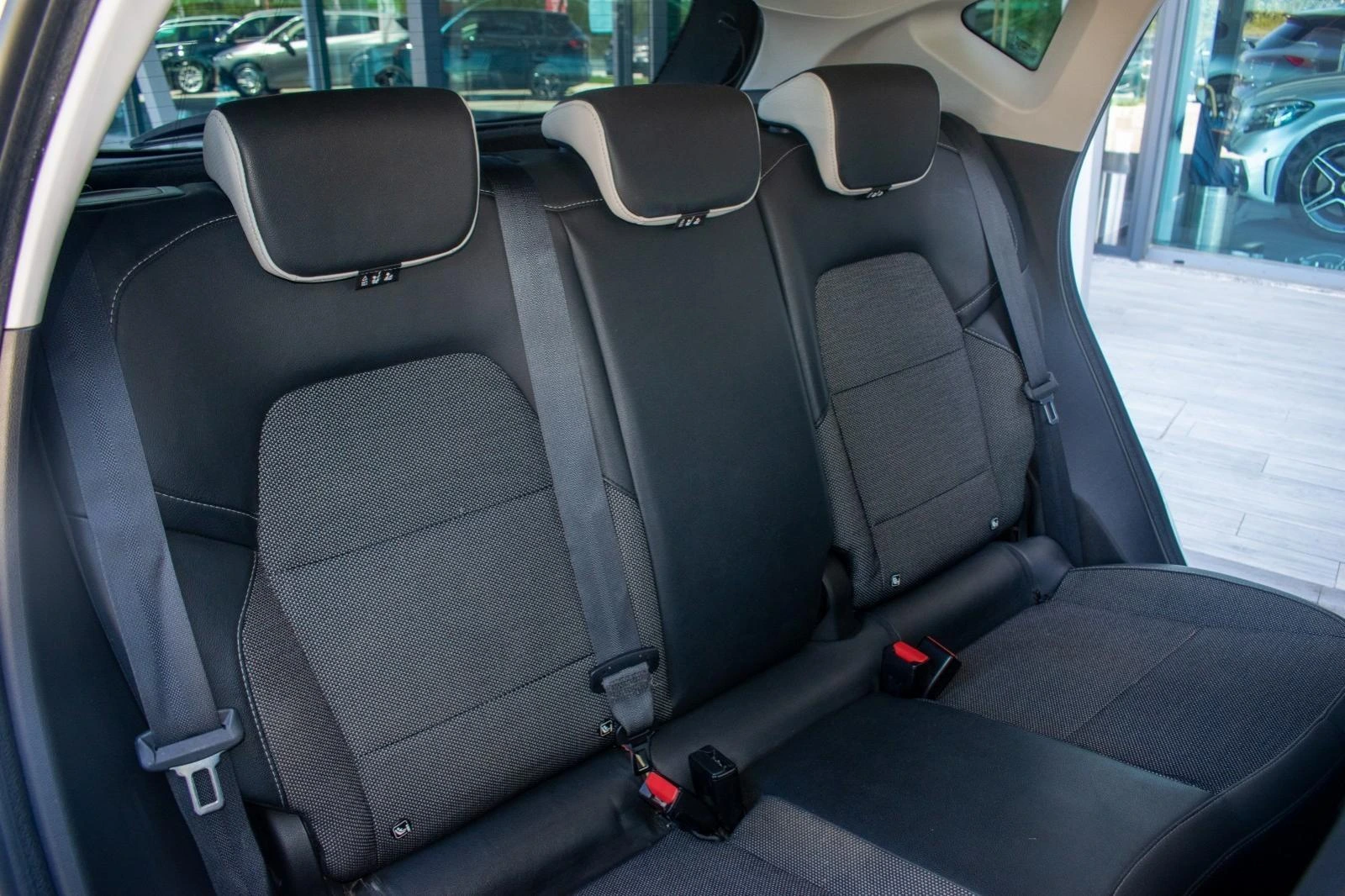 Renault Captur 1.0 TCe Exclusive 33