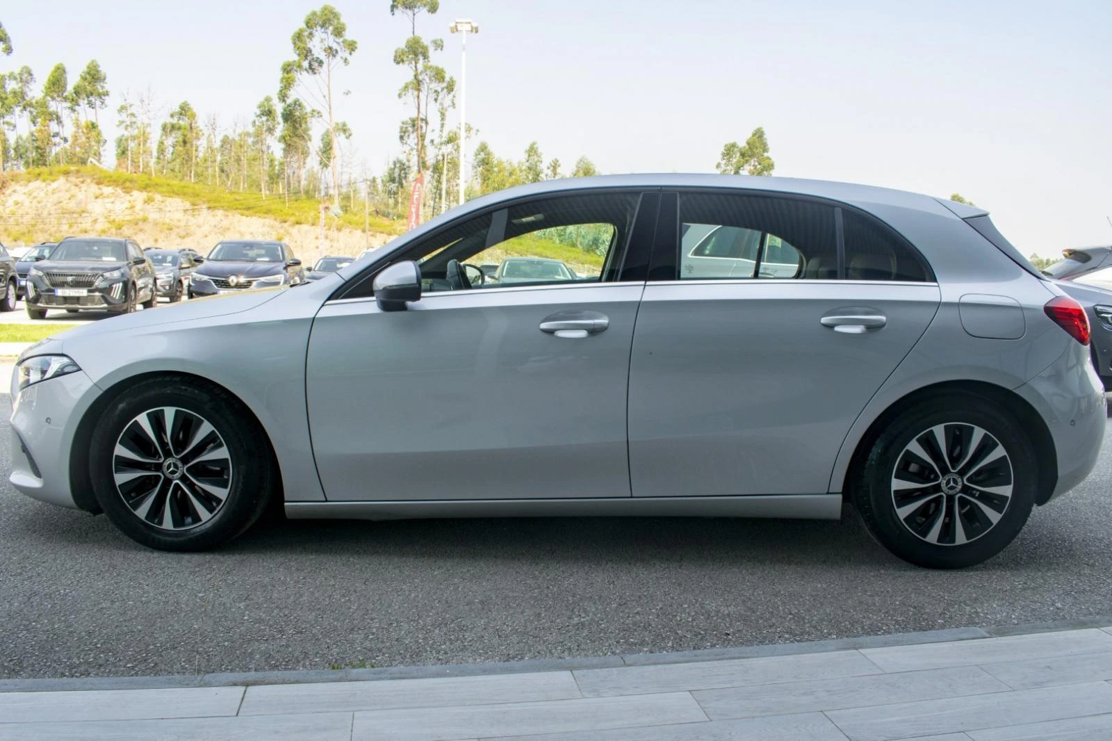 Mercedes-Benz A 160 d Style 4