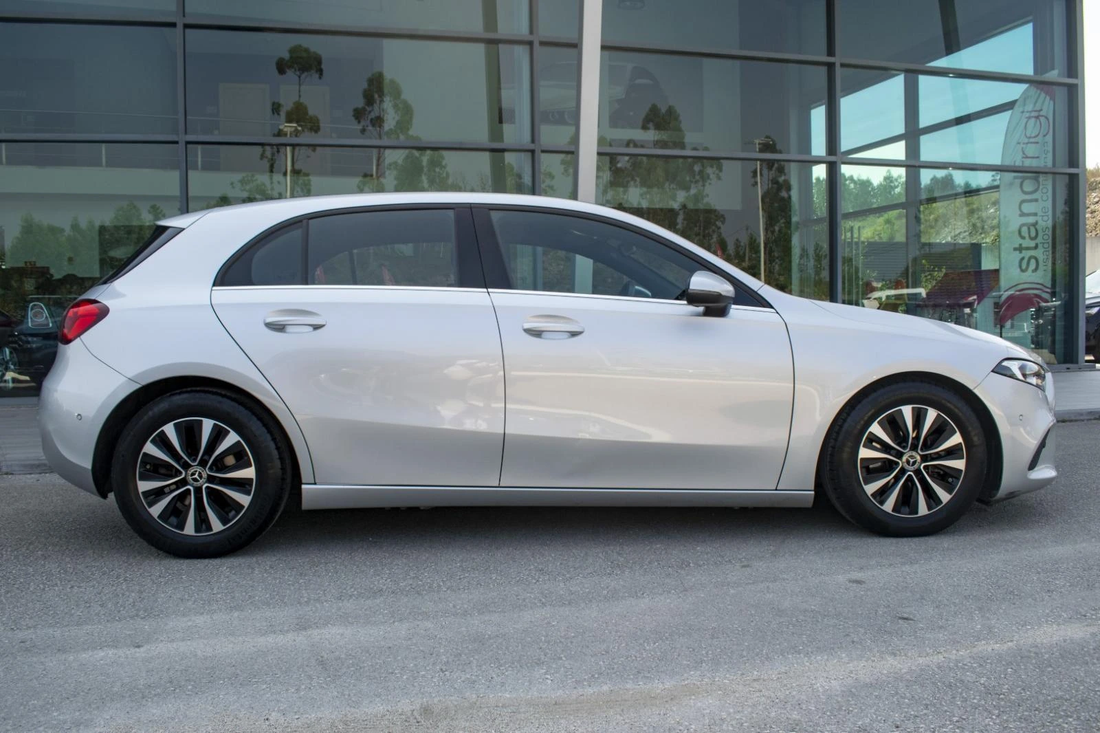 Mercedes-Benz A 160 d Style 8