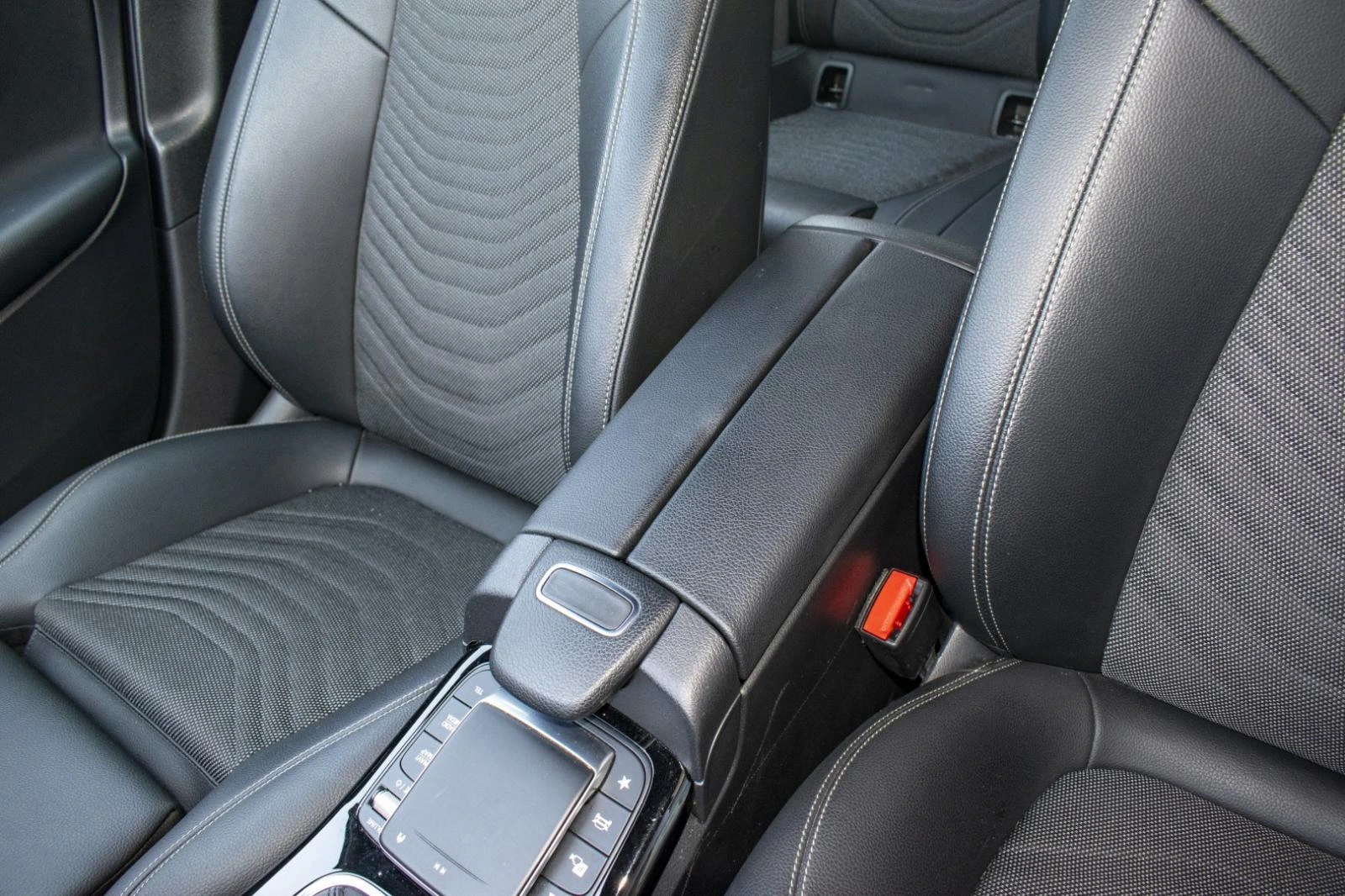 Mercedes-Benz A 160 d Style 38