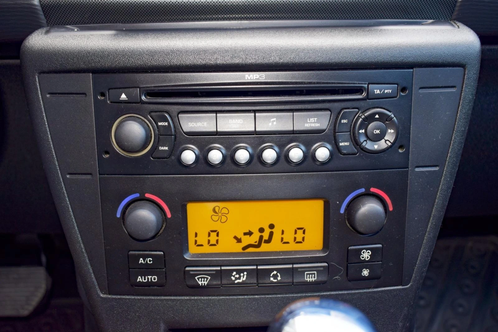 Citroen C4 1.6 HDi Aut. 28