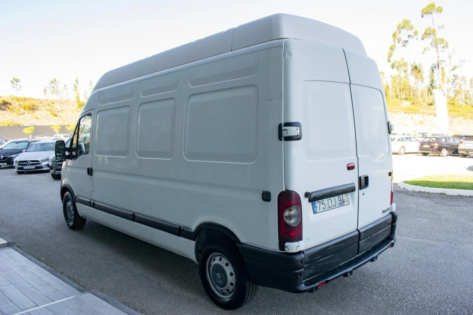 Renault Master 2.5 dCi L3H3 4