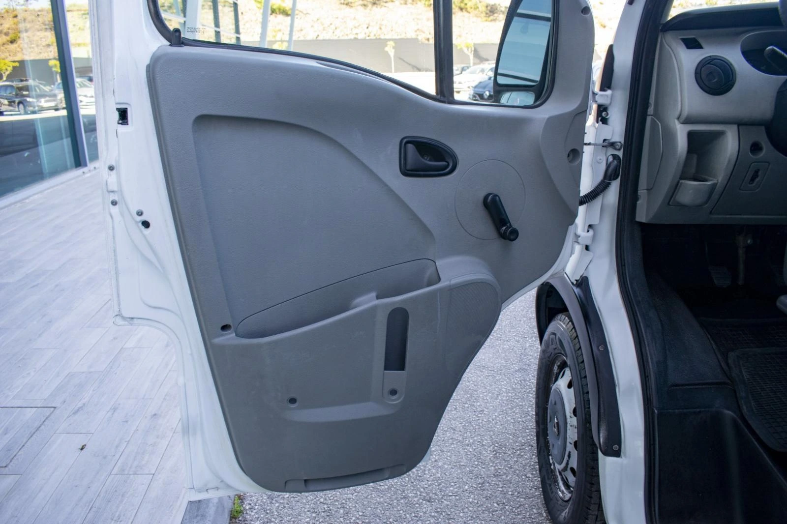 Renault Master 2.5 dCi L3H3 11