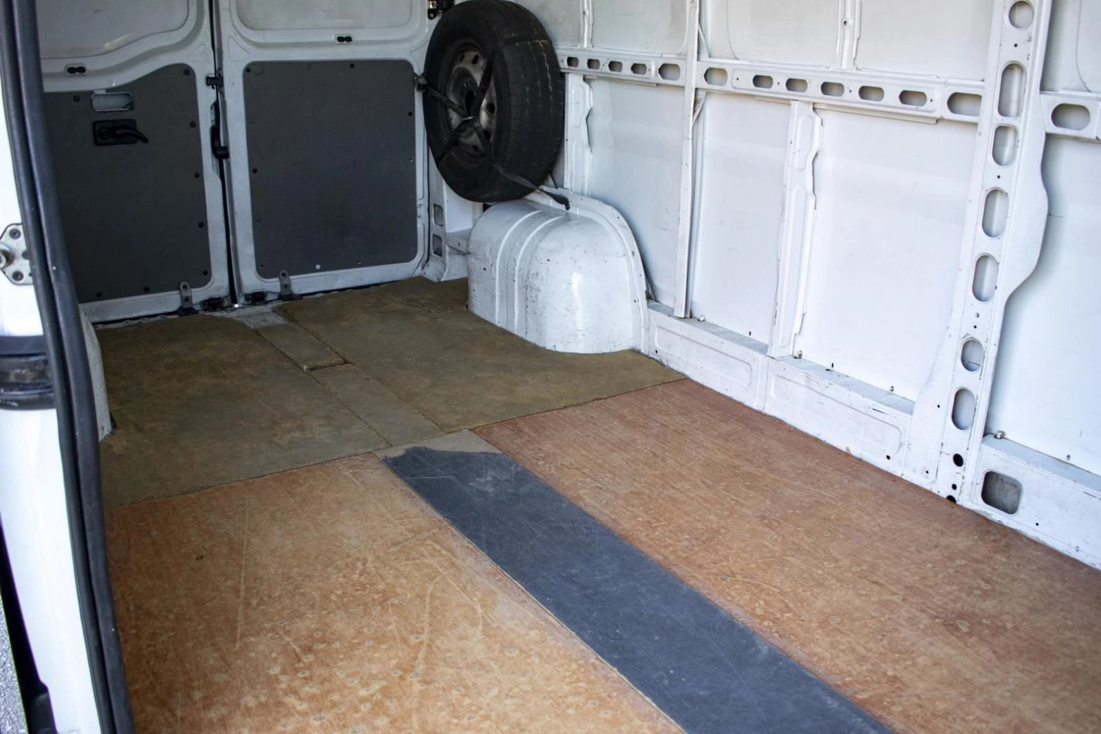 Renault Master 2.5 dCi L3H3 31