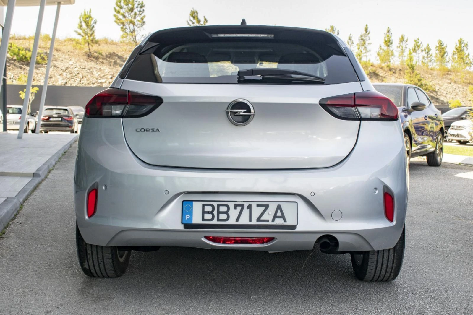 Opel Corsa 1.2 Business Edition 6