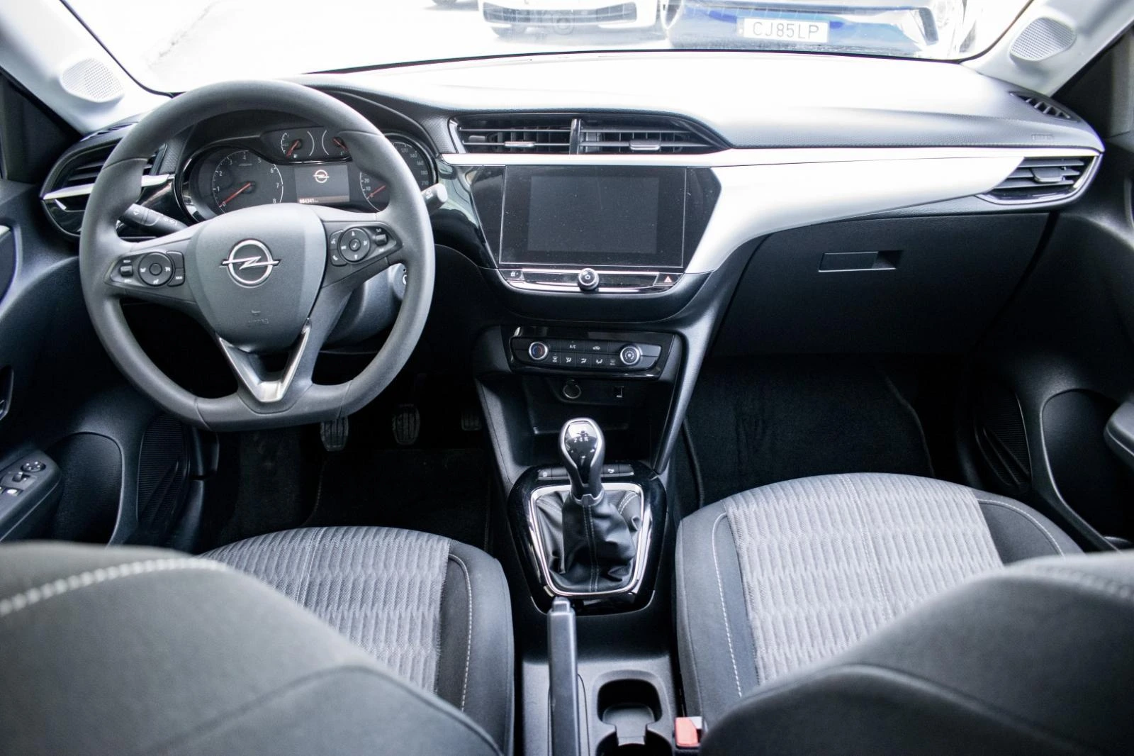 Opel Corsa 1.2 Business Edition 17