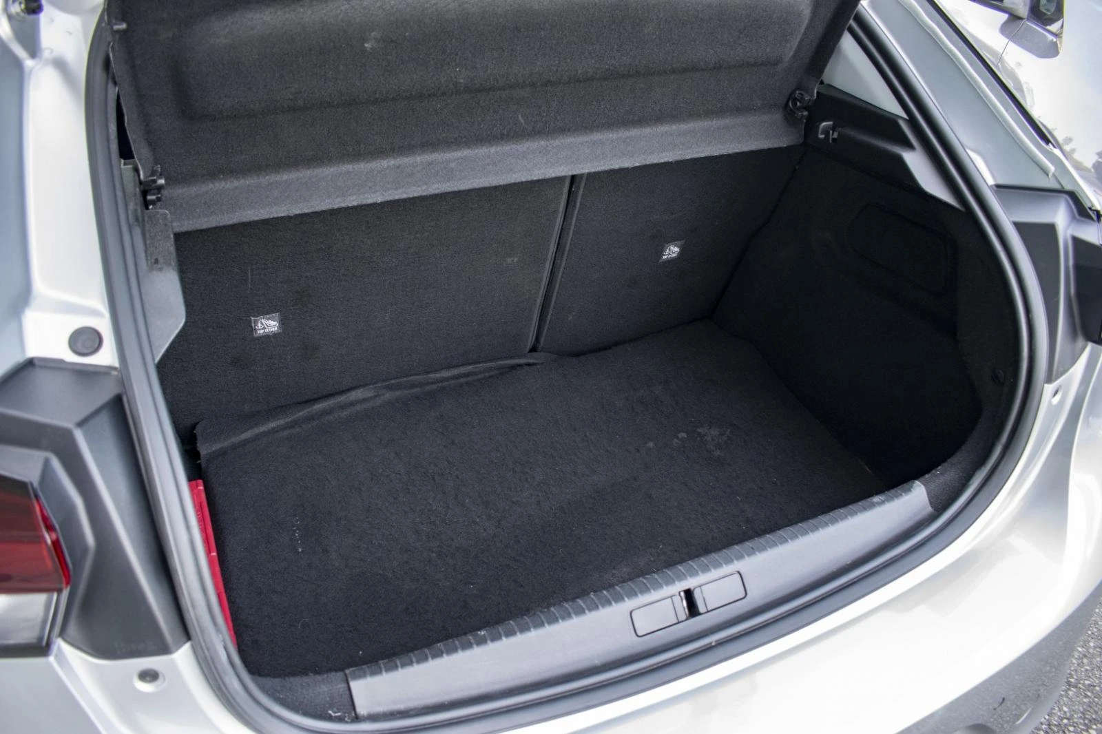Opel Corsa 1.2 Business Edition 39
