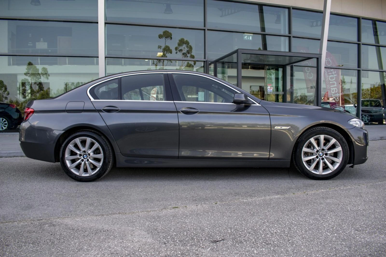 BMW 530 d Auto 8