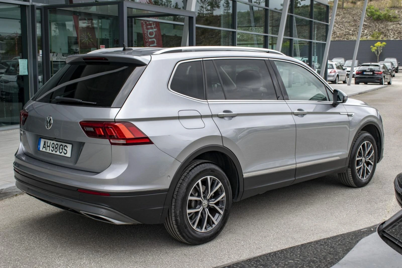 Volkswagen Tiguan Allspace 2.0 TDI Confortline DSG 8
