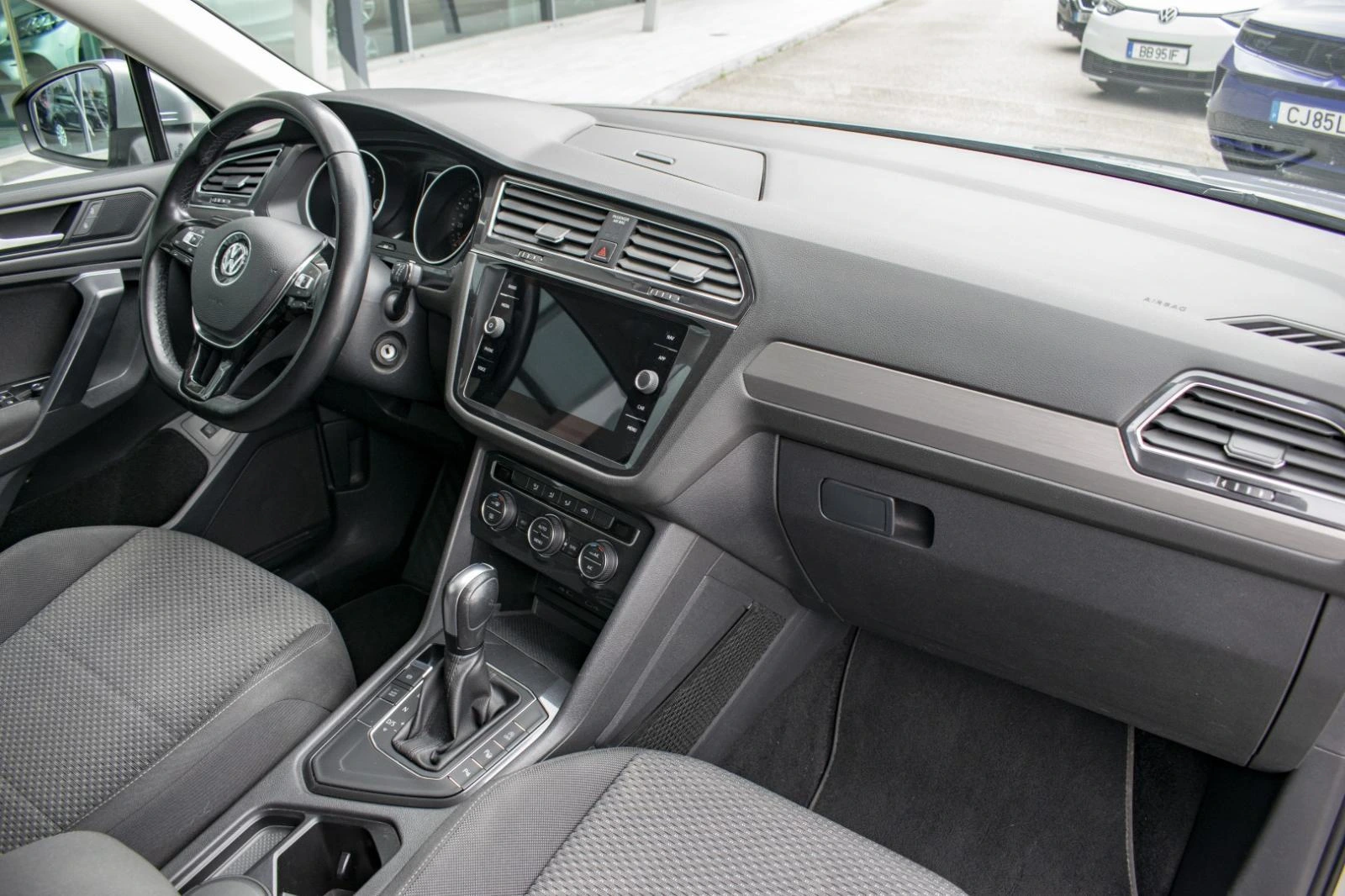 Volkswagen Tiguan Allspace 2.0 TDI Confortline DSG 21
