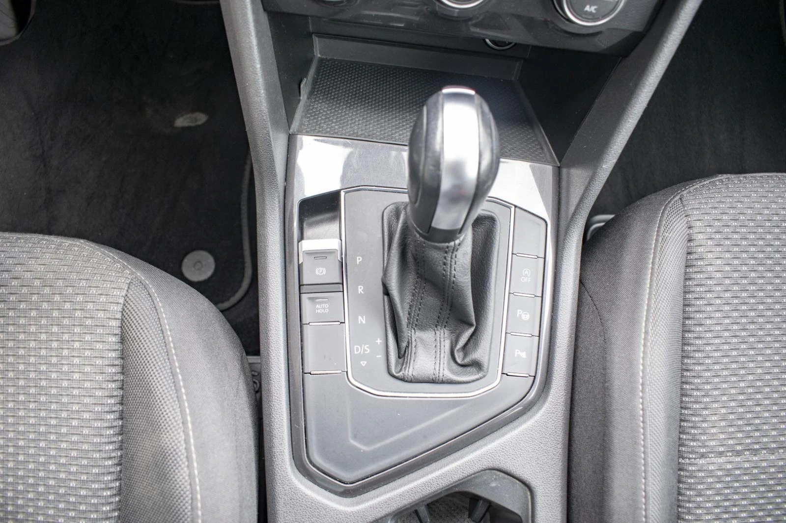 Volkswagen Tiguan Allspace 2.0 TDI Confortline DSG 35