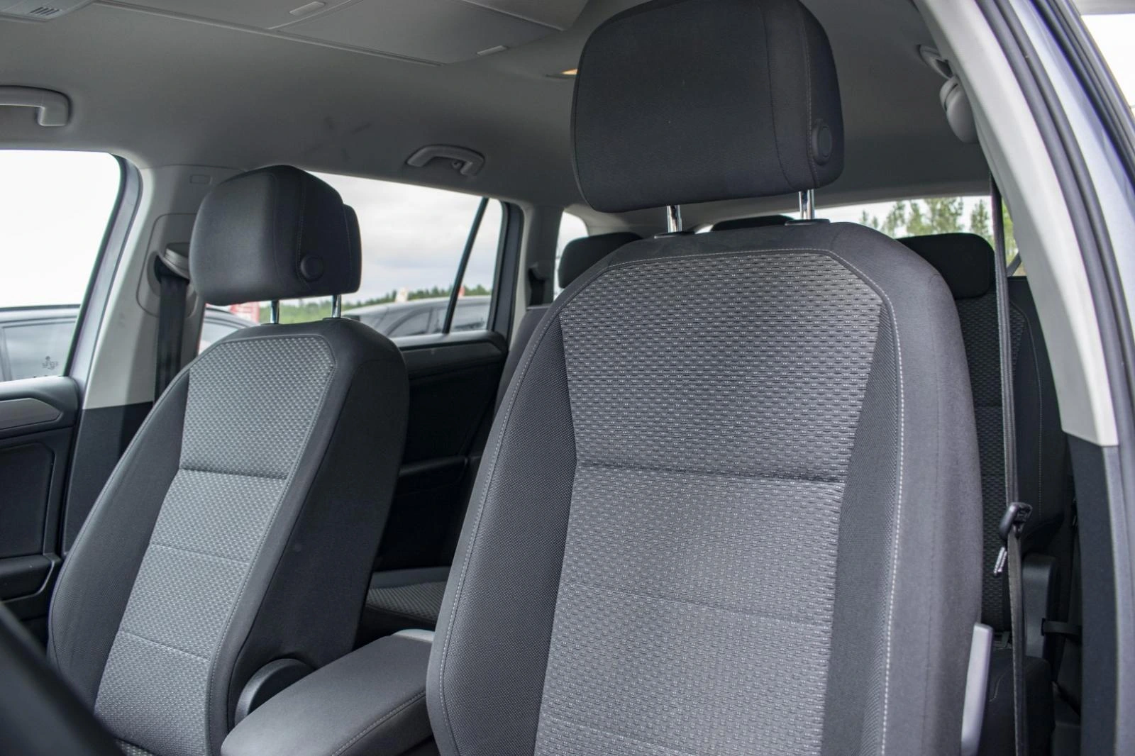 Volkswagen Tiguan Allspace 2.0 TDI Confortline DSG 43