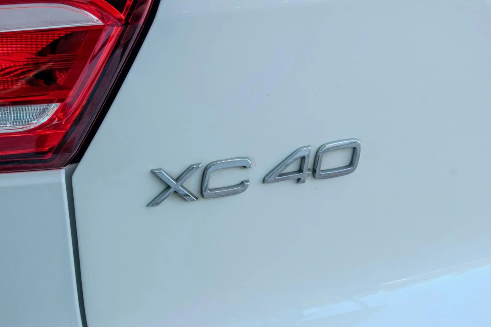 Volvo XC 40 2.0 D3 Momentum 18