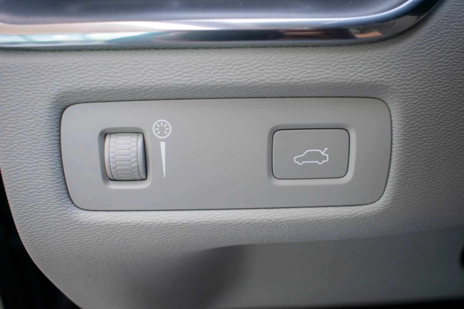 Volvo XC 60 2.0 B4 Momentum 22