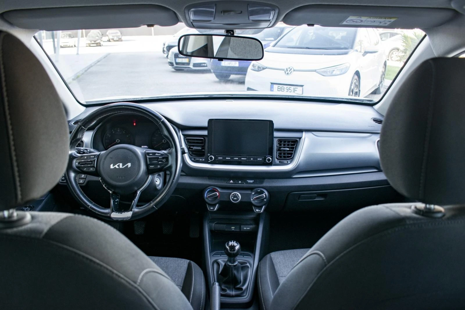 Kia Stonic 1.2 Dynamic 19