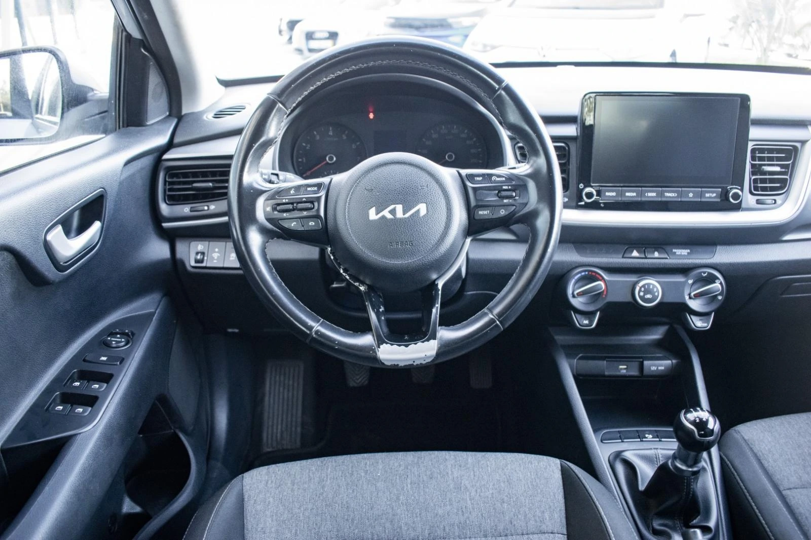 Kia Stonic 1.2 Dynamic 21