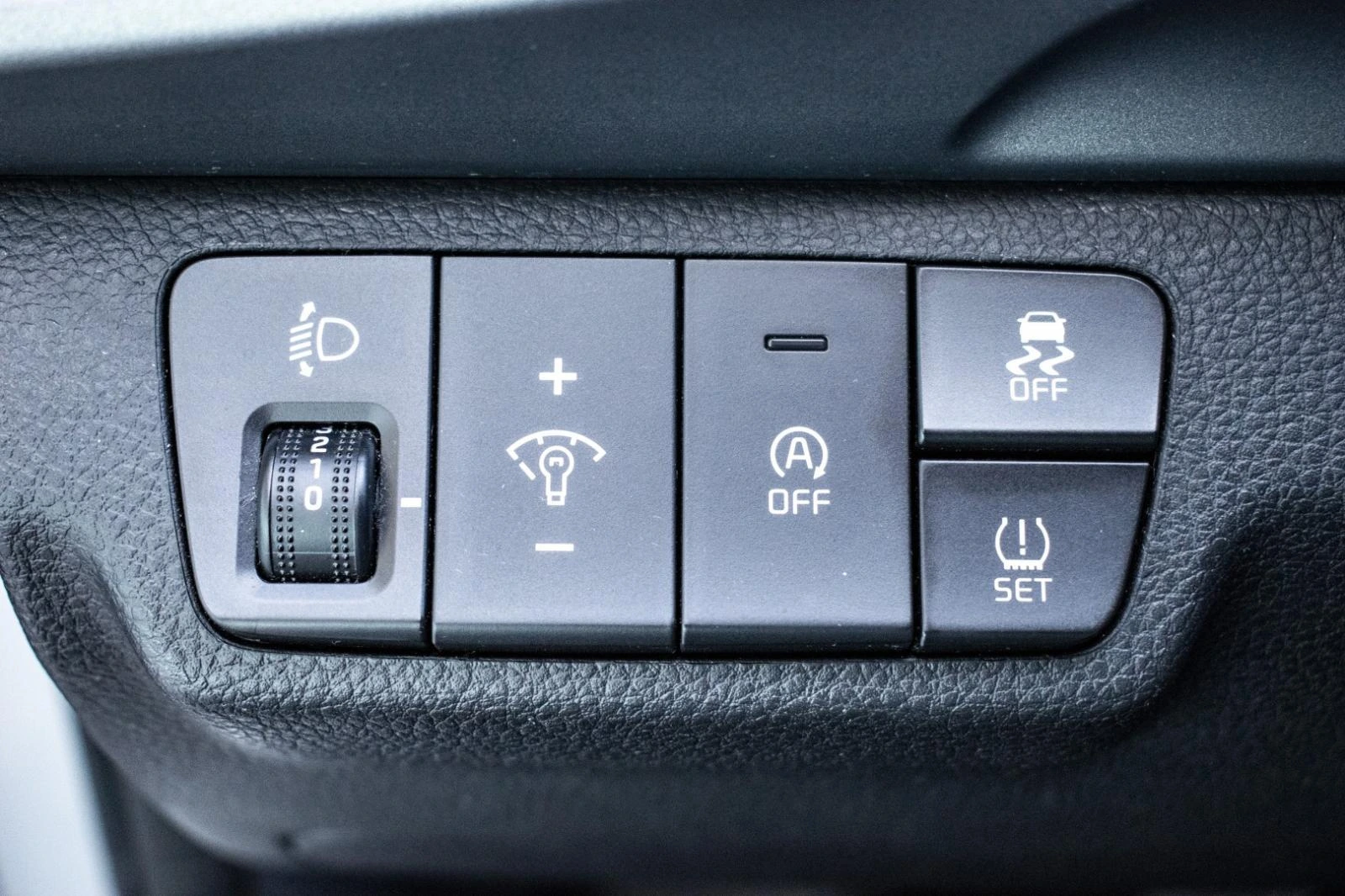 Kia Stonic 1.2 Dynamic 23