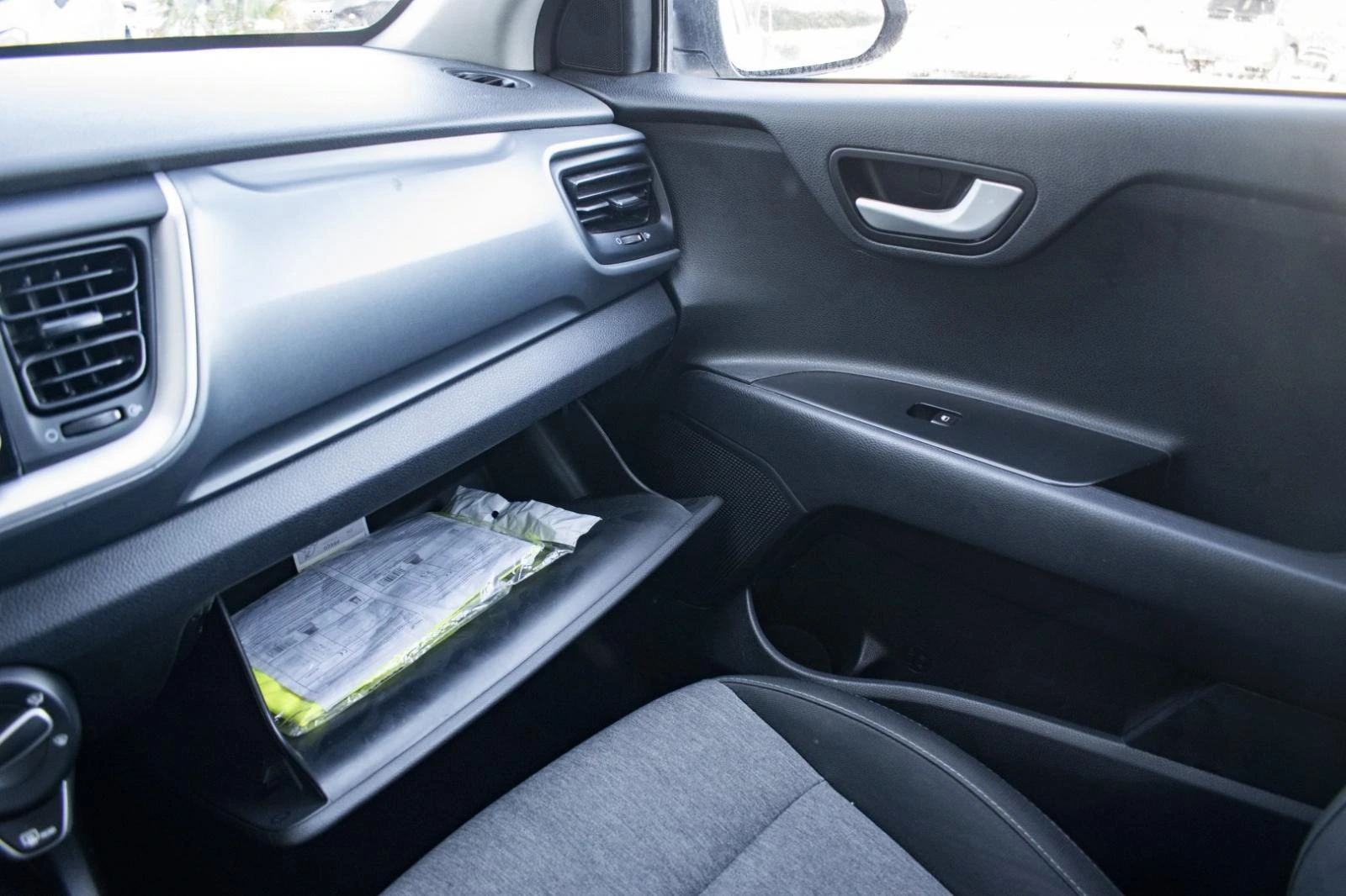 Kia Stonic 1.2 Dynamic 36