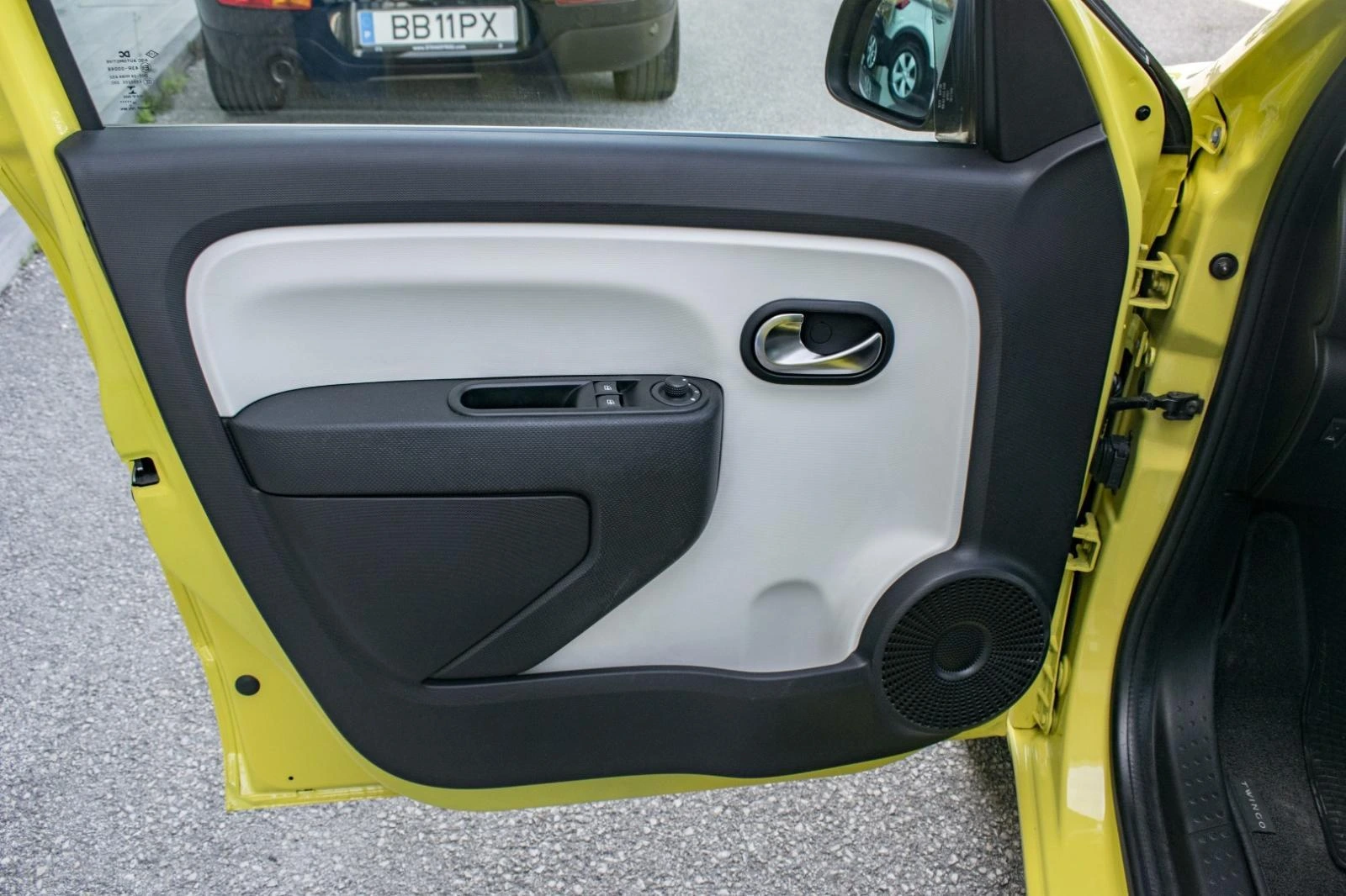 Renault Twingo 1.0 SCe 15