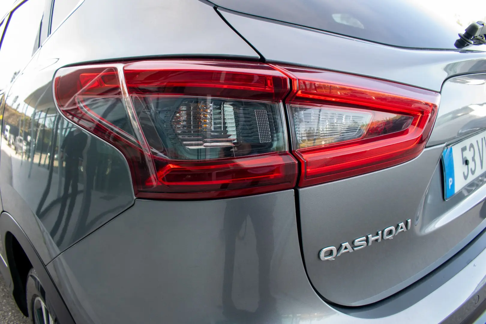 Nissan Qashqai 1.5 dCi N-Connecta J18 13
