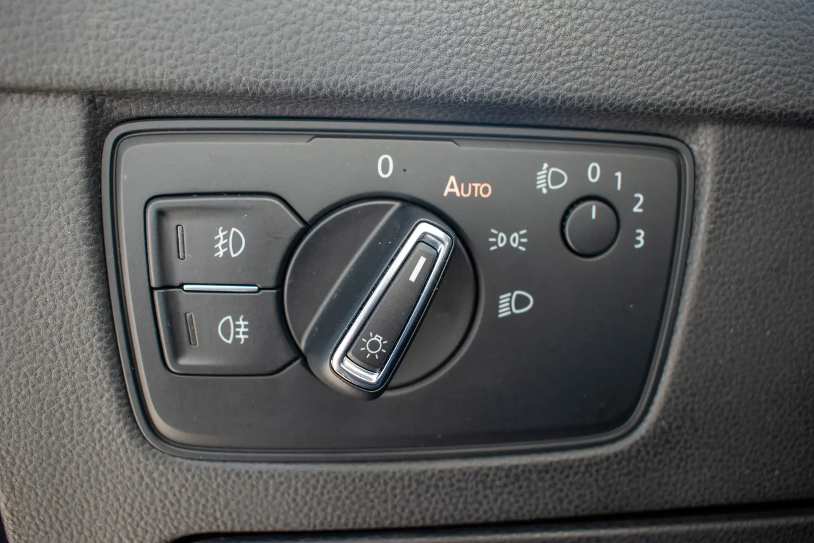 Volkswagen Passat Variant 2.0 TDi Highline 24