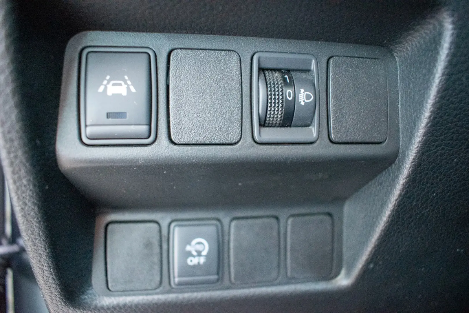 Nissan Qashqai 1.5 dCi N-Connecta J18 24