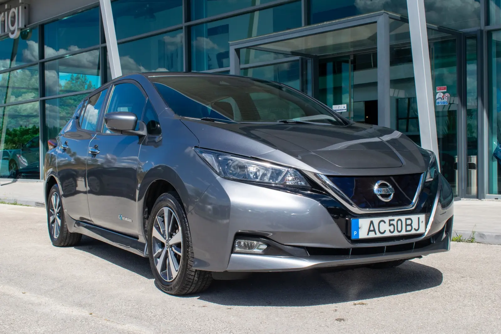 Nissan Leaf Acenta 40KWh 1