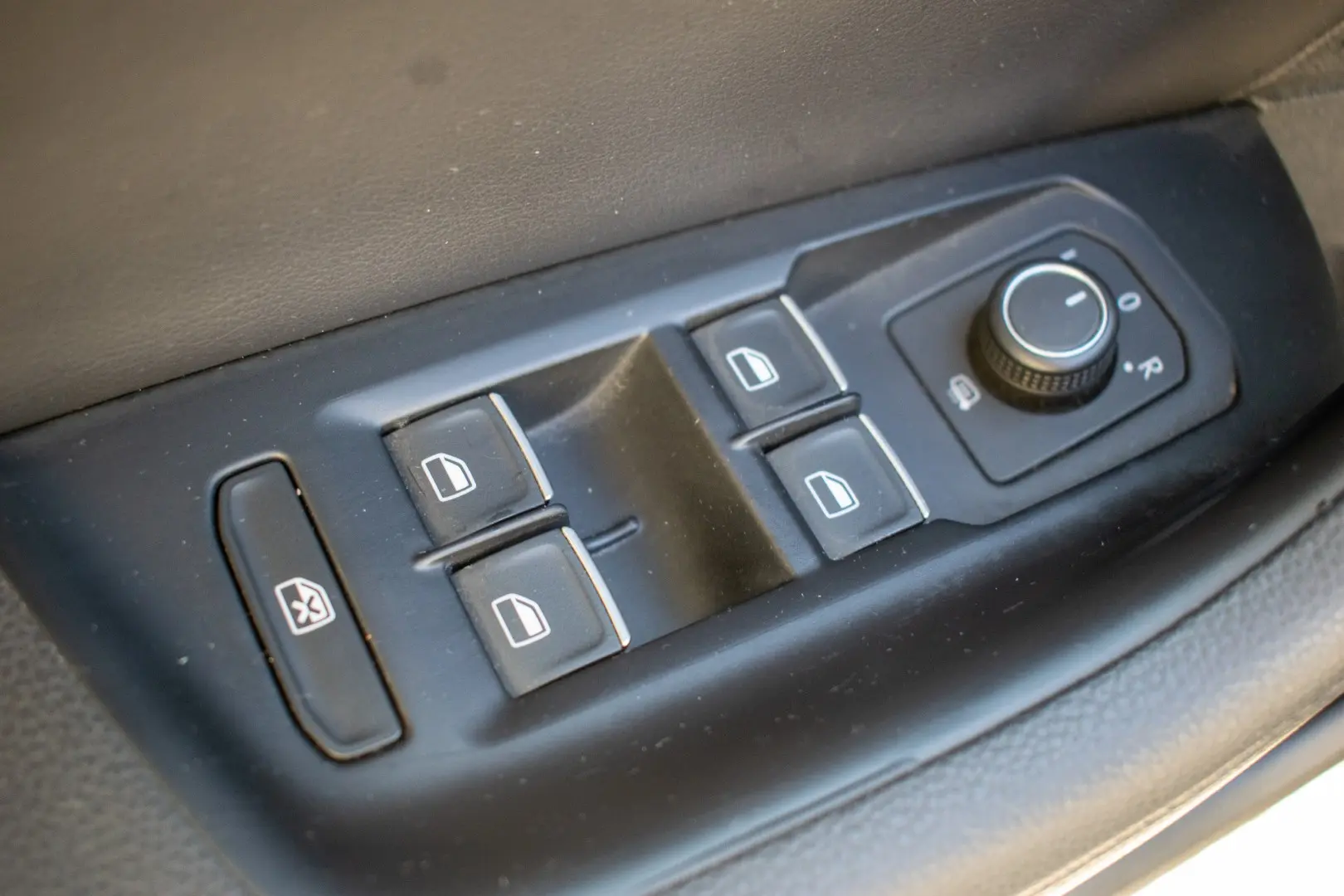Volkswagen Passat Variant 2.0 TDi Highline 18