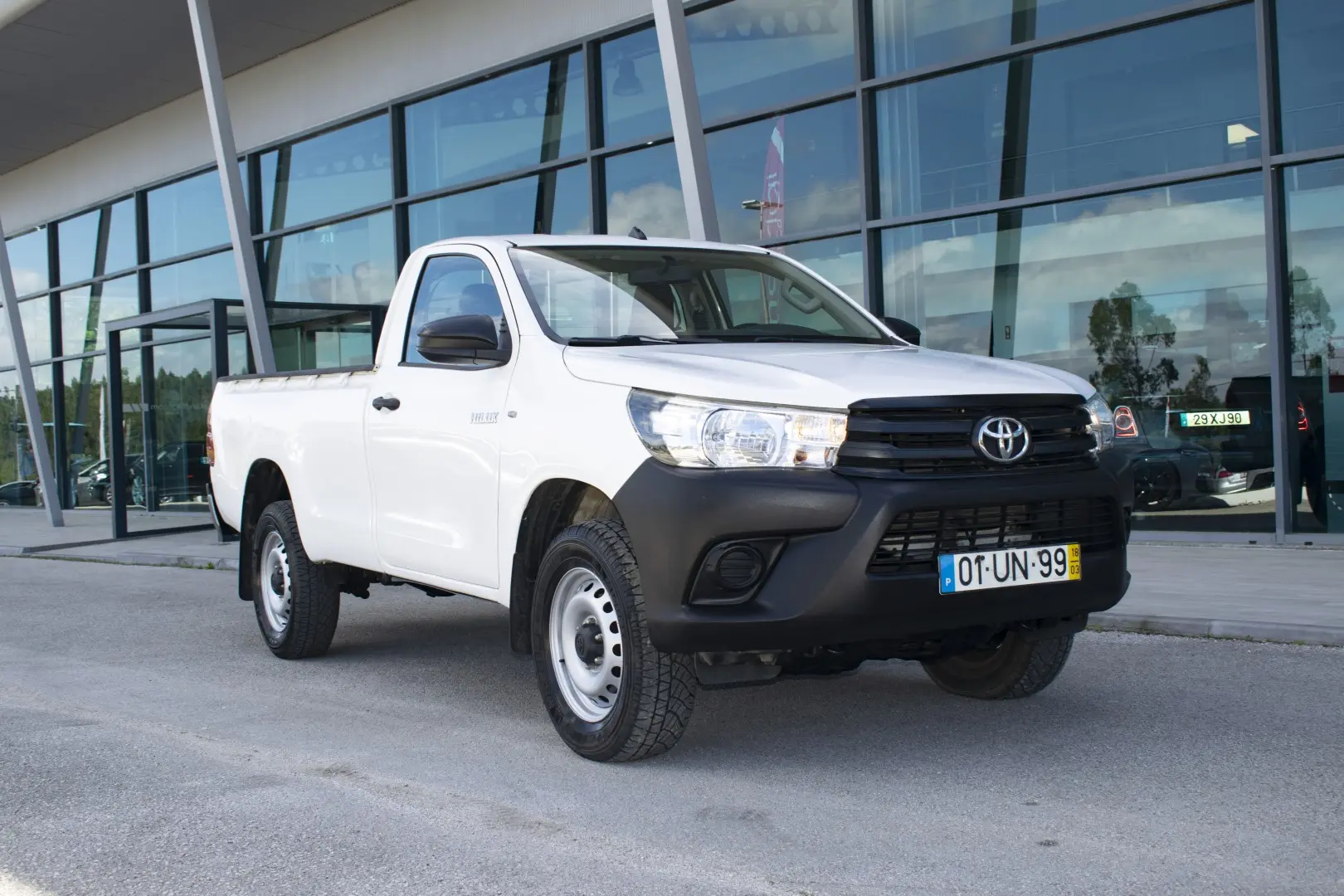 Toyota Hilux 2.4 D-4D 4X2 1