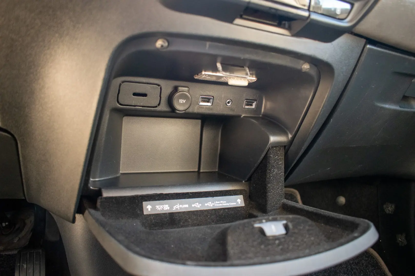 Citroen C4 Picasso 1.6 HDI 7L 21