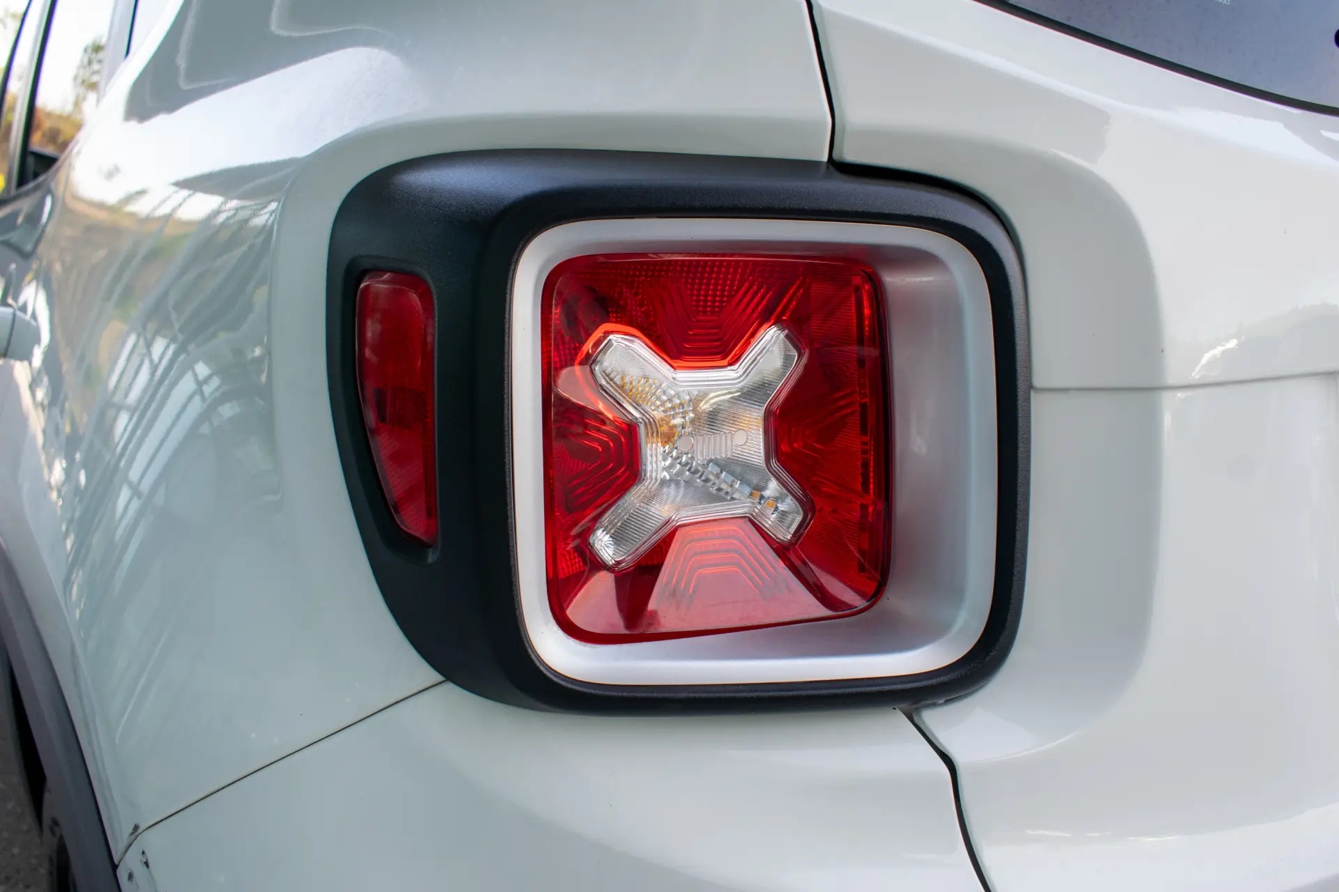 Jeep Renegade 1.6 MJD Limited 12