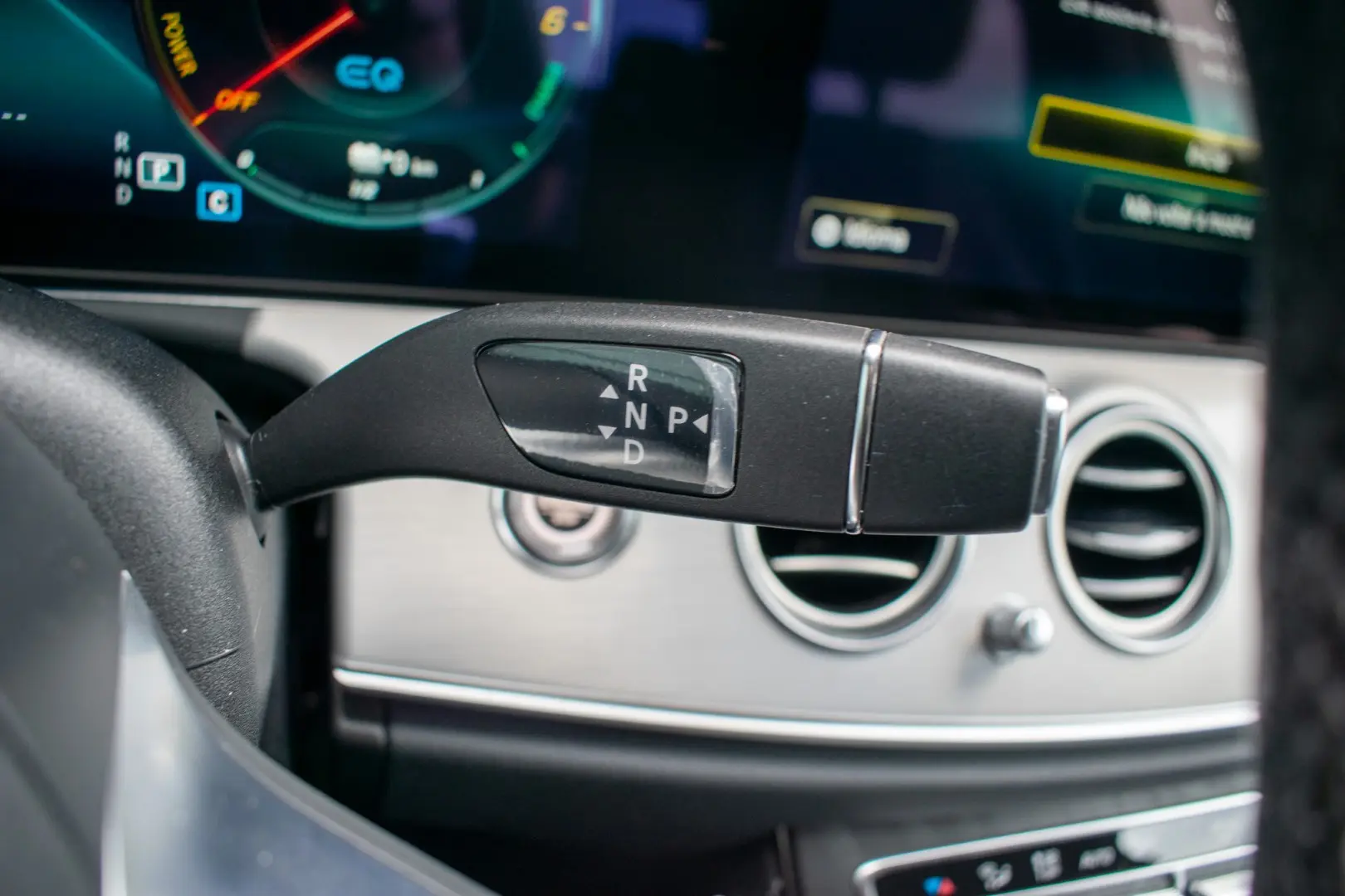 Mercedes-Benz E 300 de AMG Line 31