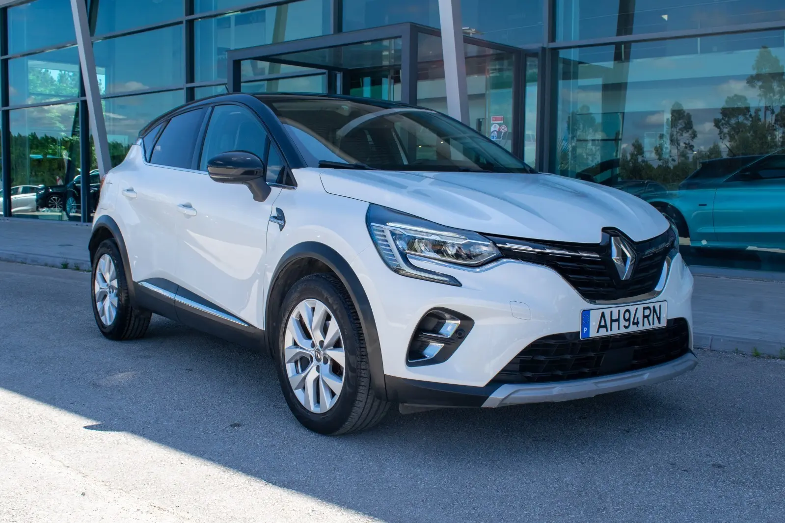 Renault Captur 1.0 TCe Exclusive 1