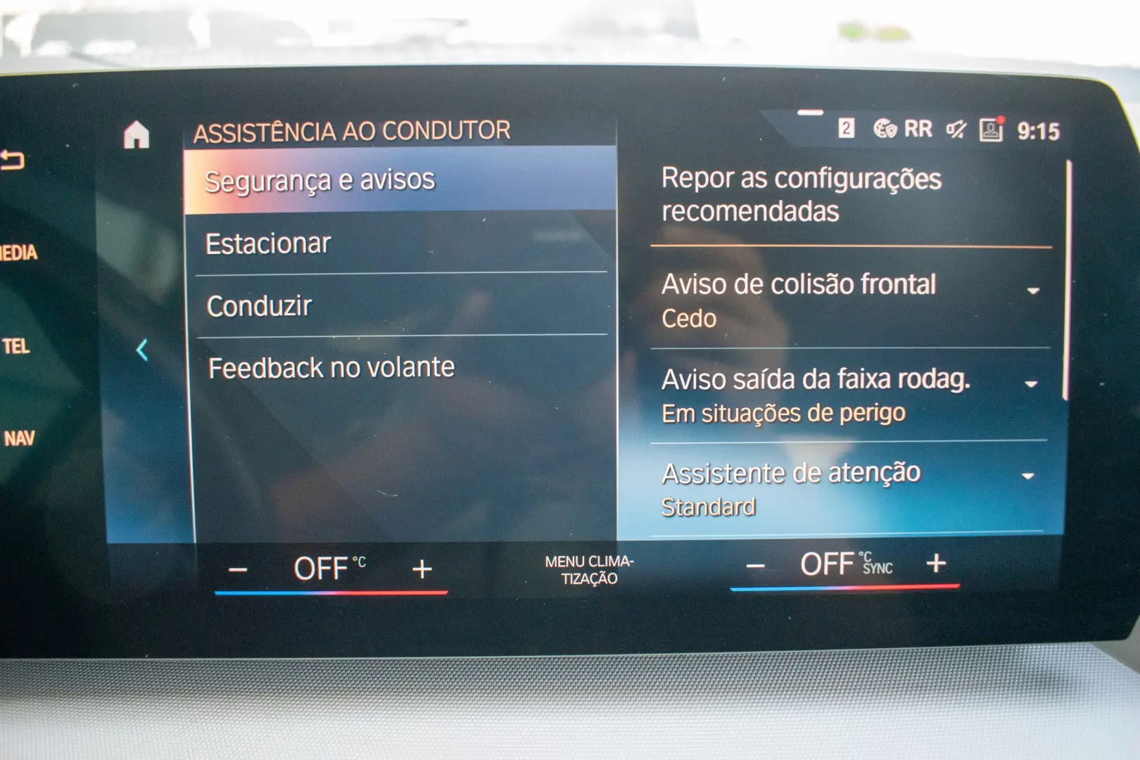 BMW 225xe Active Tourer 32
